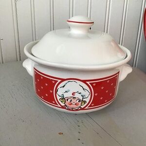 1990s Campbells S O U P bowl with lid